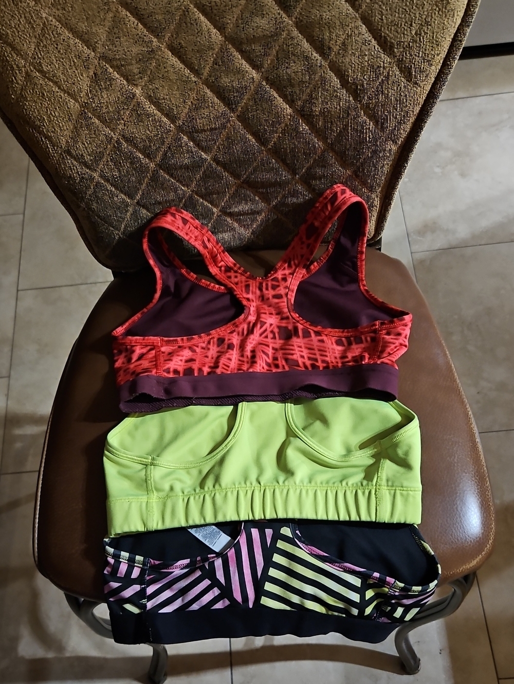 Lot Of 3 Nike Dri-Fit Swoosh Logo Racerback Wirefree Sports Bras Green Pink Red - Picture 2 of 4